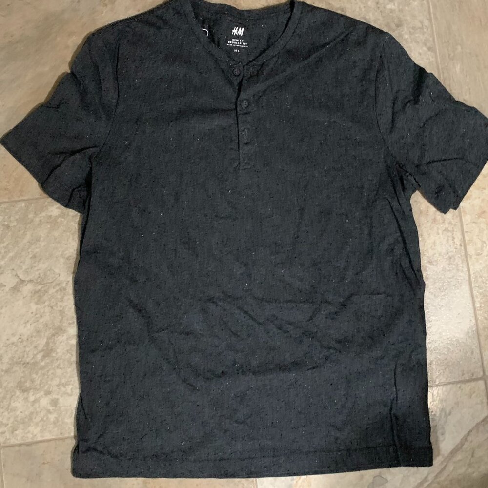 h&m tee shirt
